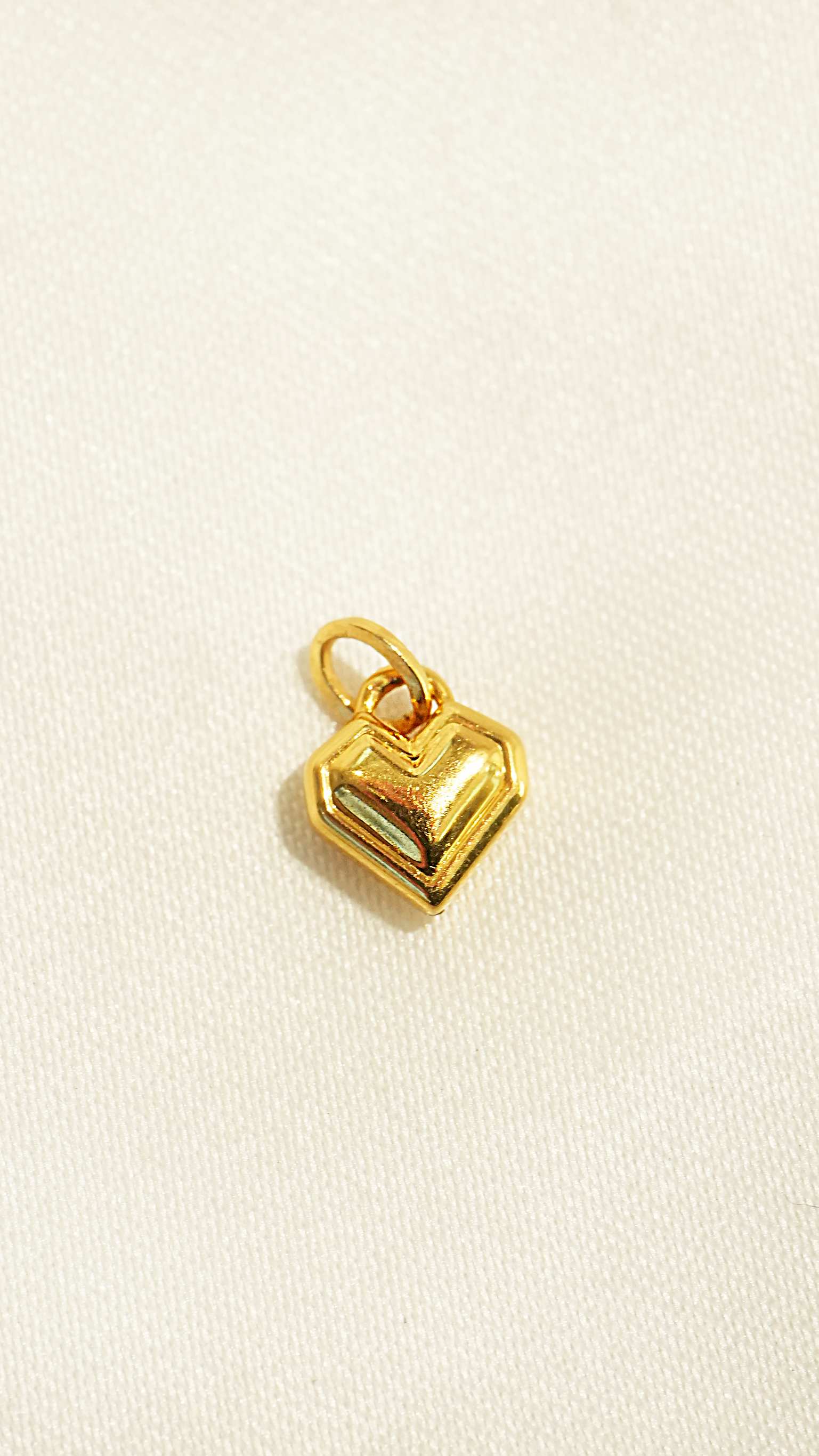 雕刻愛心吊墜